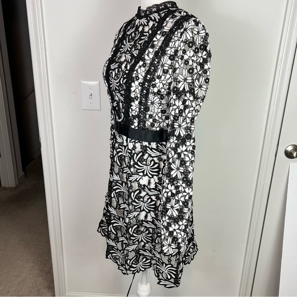 Unbranded Mini Dress with Frills Floral Cutout Black White womens Large - Picture 2 of 14